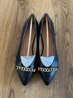Gold-Chain Black Pointed Flats for Women Size 10